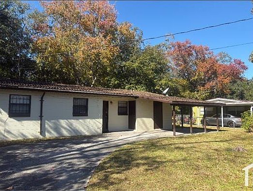 1st image of 2546 Red Robin Dr W