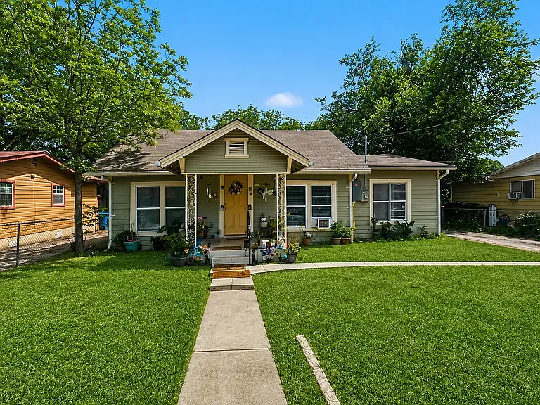 1034 Eldorado St — Photo 11