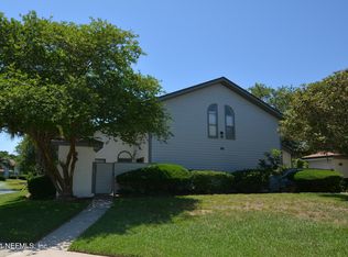 2104 Challenger Ct E, Atlantic Beach, FL 32233
