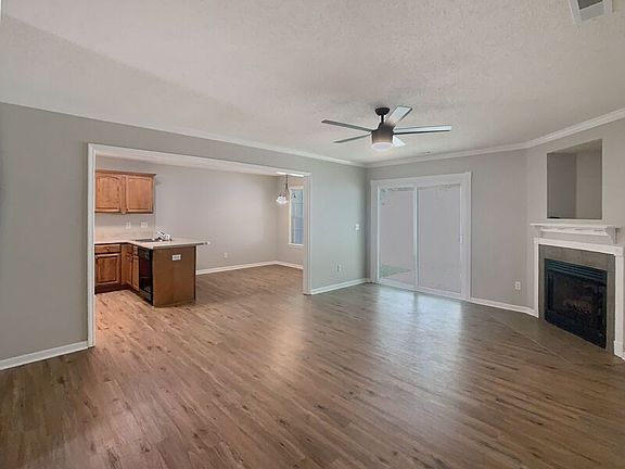 5th image of 5008 Stewart Parc Dr