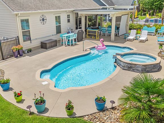 3rd image of 1715 Lake Egret Dr.