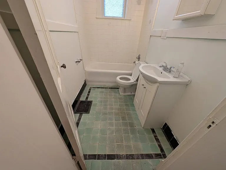 900 Monroe St #902 — Photo 10