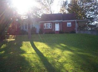 929 Schweitzer Rd, McKeesport, PA