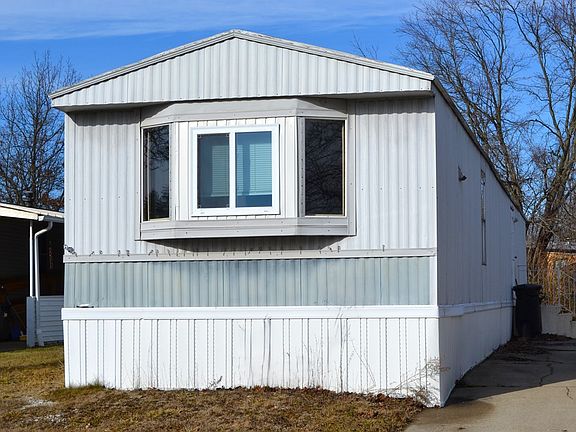 2nd image of 54 Harold Dr