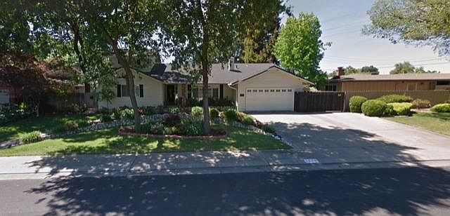 1st image of 7723 Park Woods Dr