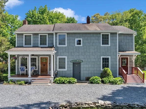 22 Reservoir St, Seekonk, MA 02771