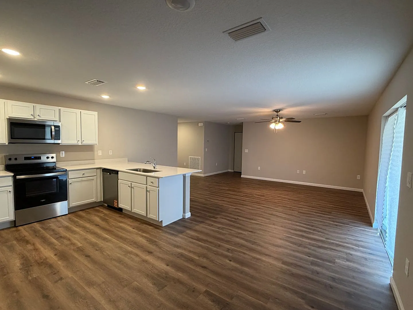 New Construction 4 bedroom in Palm Bay — Photo 3