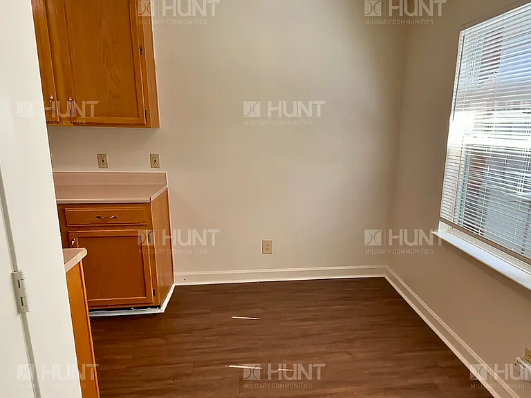 1450A Grissom Ct — Photo 11