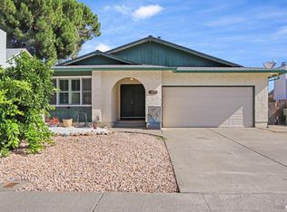 1013 Woodridge Dr, Vacaville, CA
