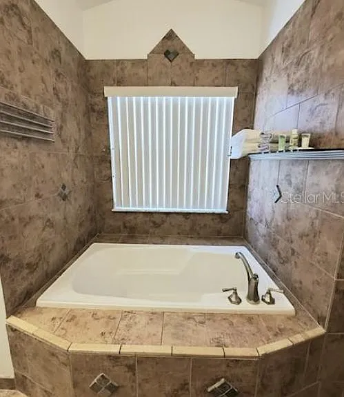 908 Alsace Dr — Photo 12