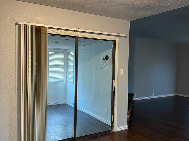 1124 Joshua Tree Dr — Photo 2