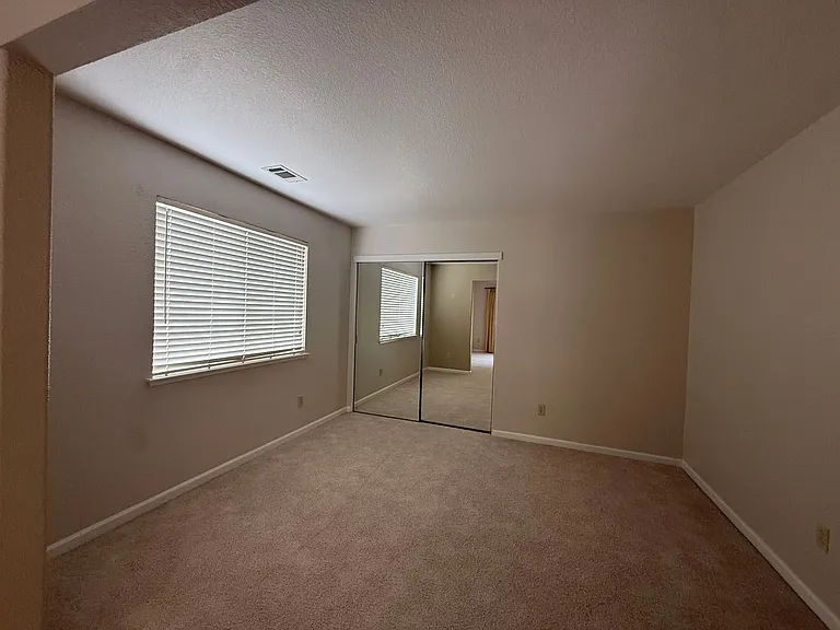 2853 Saint Andrews Rd — Photo 16