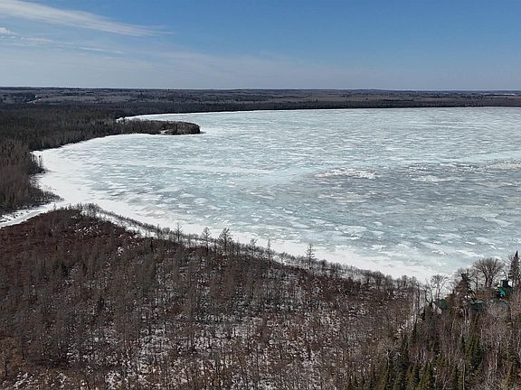 5th image of 21 Nett Lake Rd