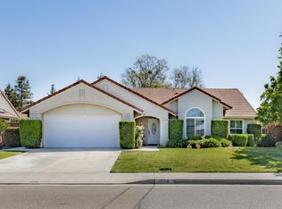 476 S Park Ave, Kerman, CA