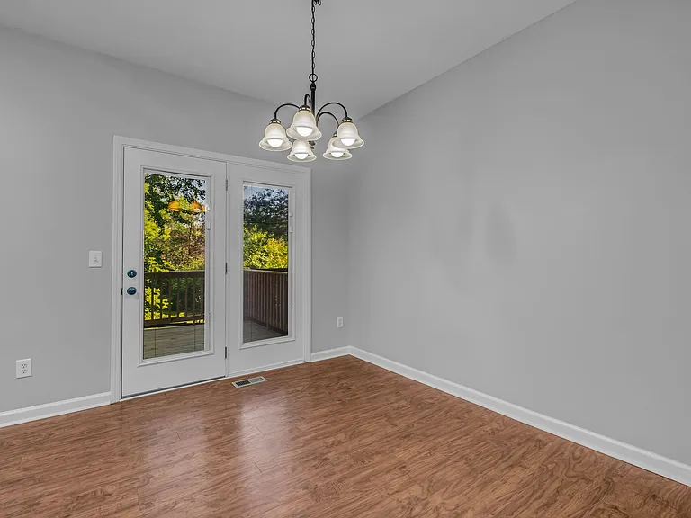 753 Huffine Manor Cir — Photo 7