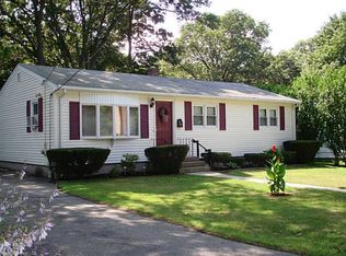 43 Hope Ave, Warwick, RI 02889