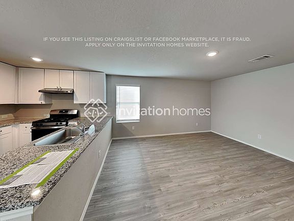4th image of 3310 Kornberg Dr