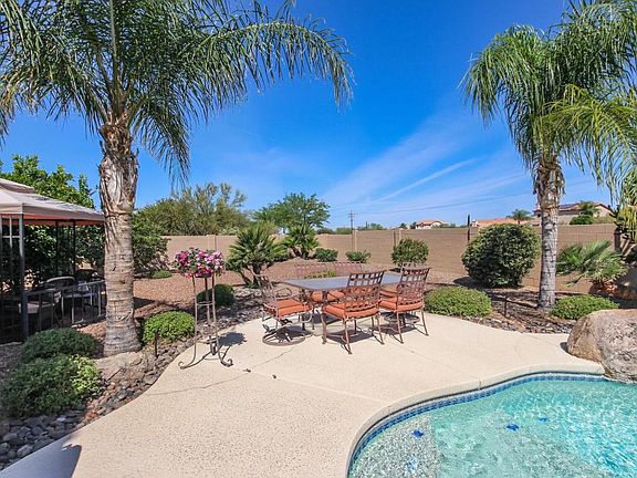 5th image of 11167 N Divot Dr