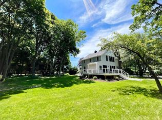 141 Central St, Narragansett, RI 02882
