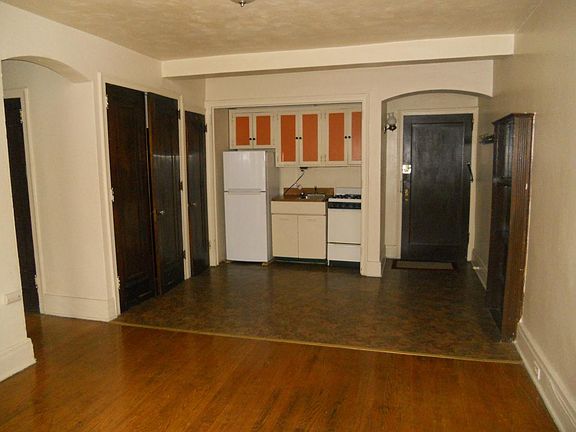 2nd image of 209 Elmwood Ave APT 36