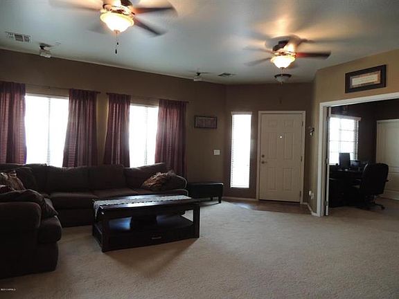 5th image of 1334 W Brangus Way