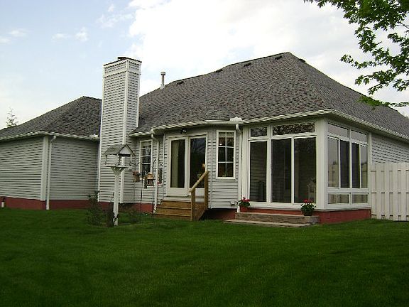 4th image of 7420 Foghorn Ln