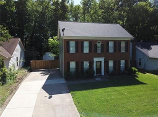 2101 David Earl Dr, Charlotte, NC 28213