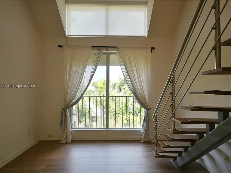 6884 N Kendall Dr #C401 — Photo 32