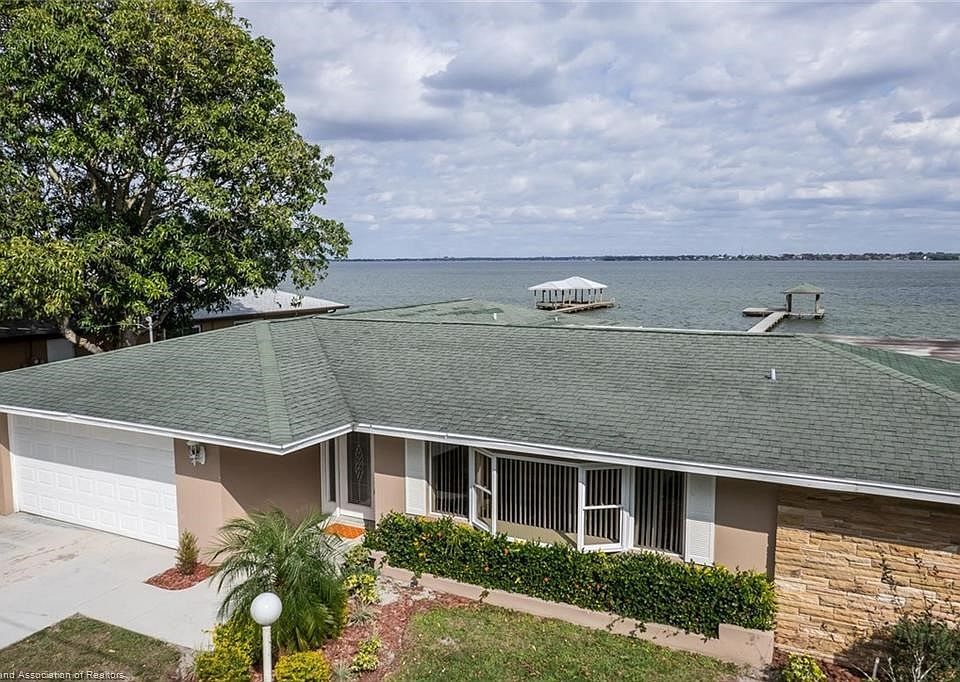 1st image of 211 Lakerim Ct
