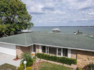 211 Lakerim Ct, Lake Placid, FL 33852