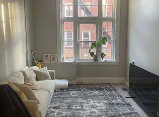 369 Hanover St #1R, Boston, MA 02113