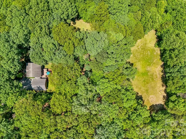 6366 Green Oak Dr, Stanfield, NC 28163