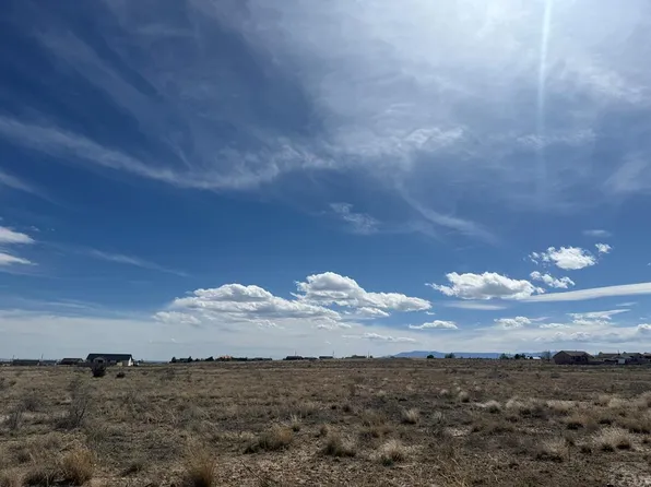 832 E Loma Dr, Pueblo West, CO 81007