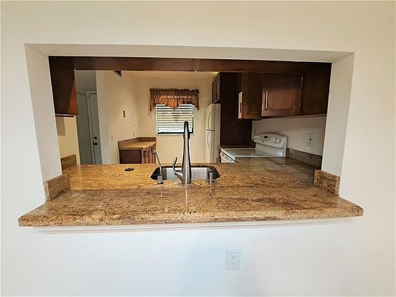 5th image of 112 NW 93rd Ave #104