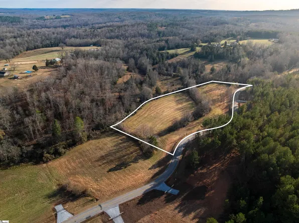 5 Concord Church Rd, Pickens, SC 29671
