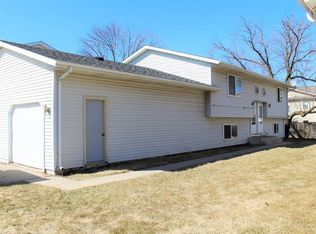 6316 53rd St, Kenosha, WI 53144