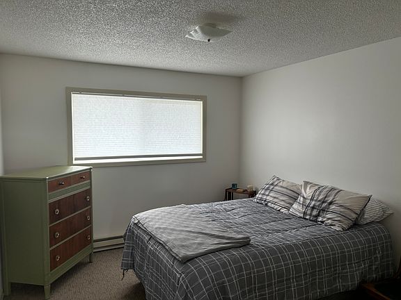 3rd image of 1009 Ocean Beach Blvd N