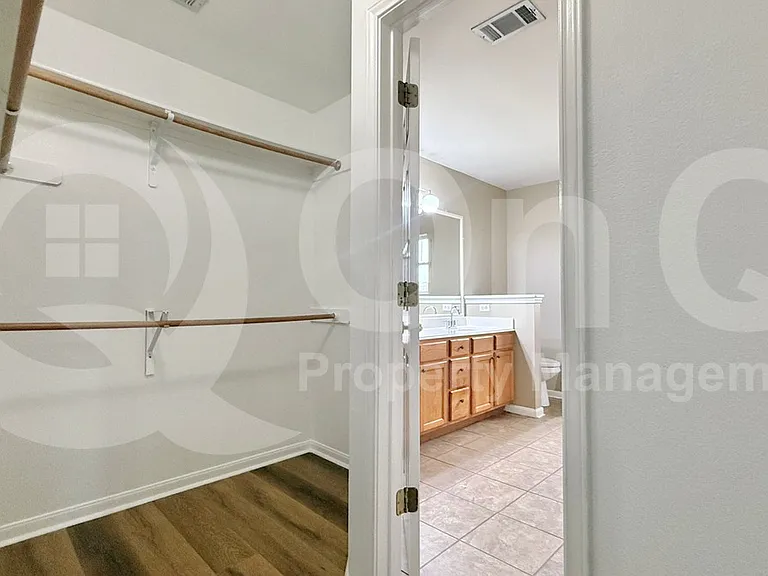 1512 Saint Leger St — Photo 23