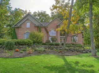 8165 Foldenauer Dr, Howell, MI 48843