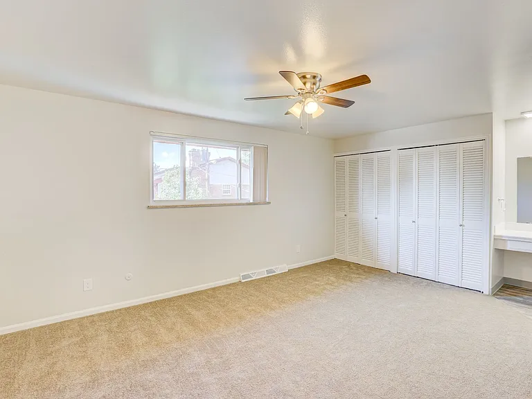 Applewood Crest Townhomes & Apartments — Photo 74