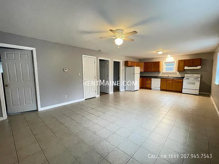 1835 Hammond St #2