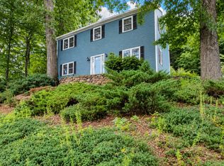 26 Firetown Rd, Simsbury, CT 06070