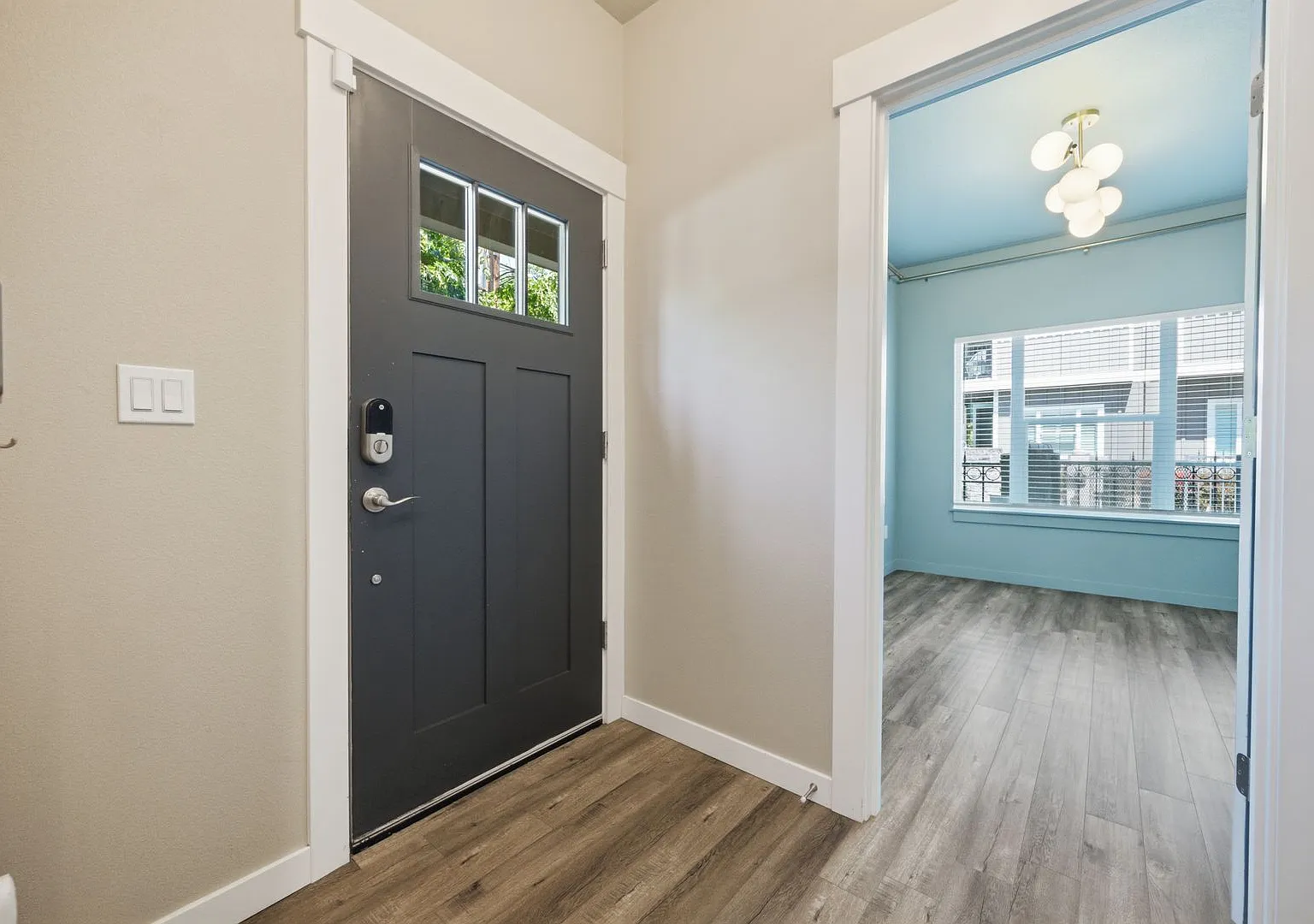 4 bed, 2.5 bath, 1690 sqft, $2,895 — Photo 3