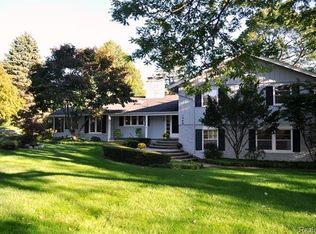 1008 Satterlee Rd, Bloomfield Hills, MI 48304