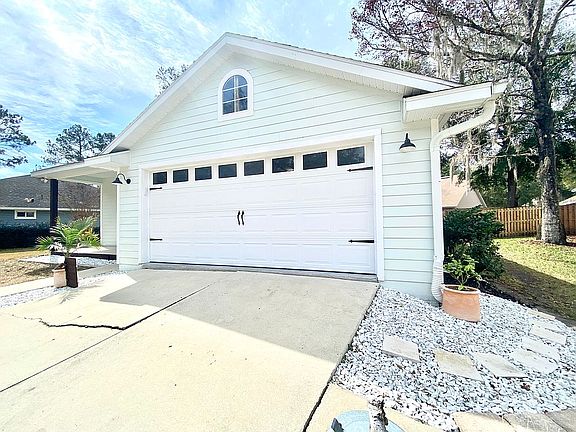 2nd image of 6827 NW 105th Ave