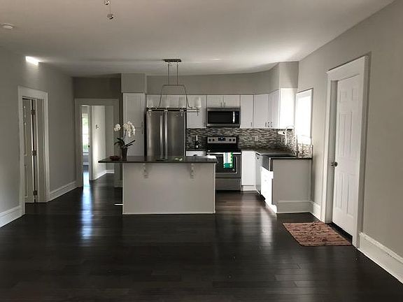 View toward Kitchen from LR area