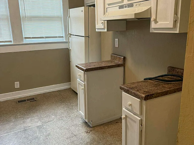2339 20th Place Ensley #B — Photo 9
