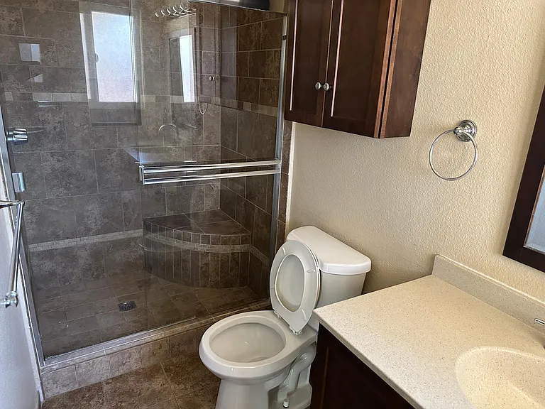 7619 Memory Dr — Photo 11