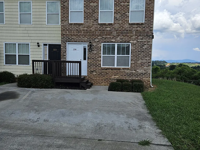 158 Lone Tree Dr NE #158 — Photo 4
