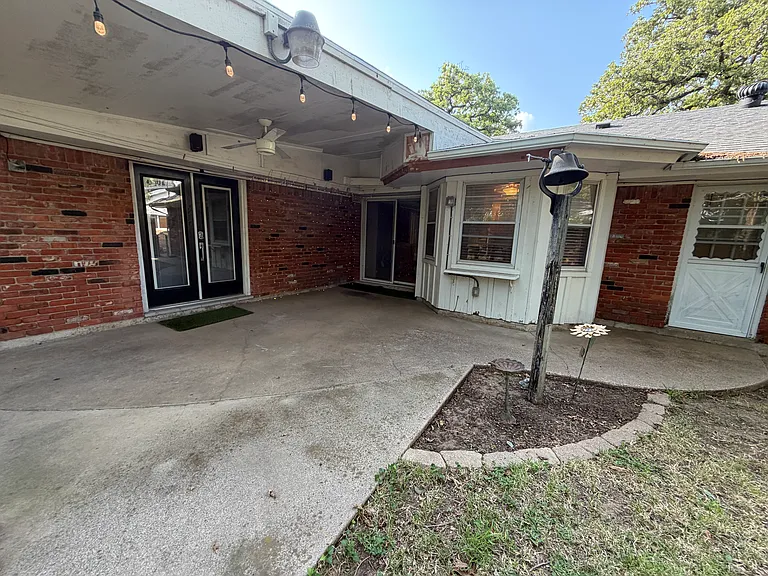 809 W Cheryl Ave — Photo 25